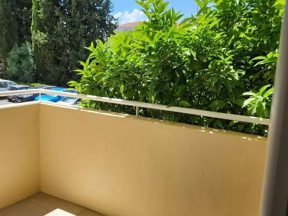 2 bedrooms Apartment in Cannes, France No. 325811