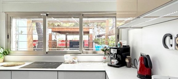 4 bedrooms Villa in Alicante, Spain No. 183506 13