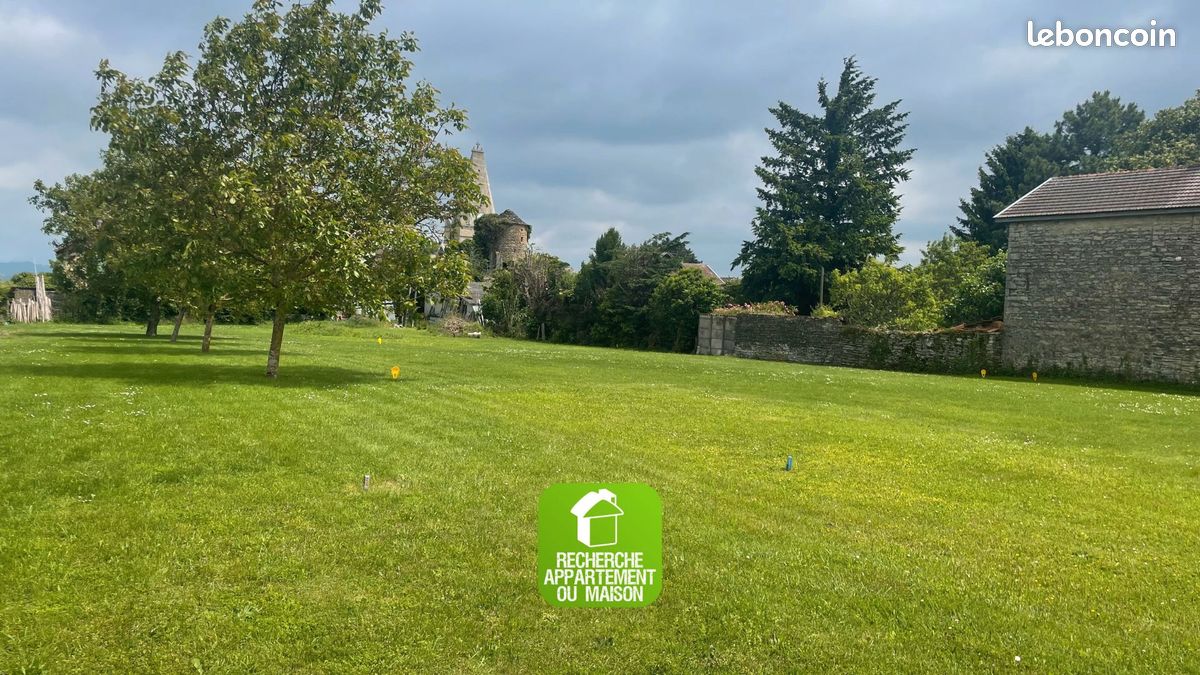 686m² Land in Saint-Hilaire-de-Brens, France No. 272054