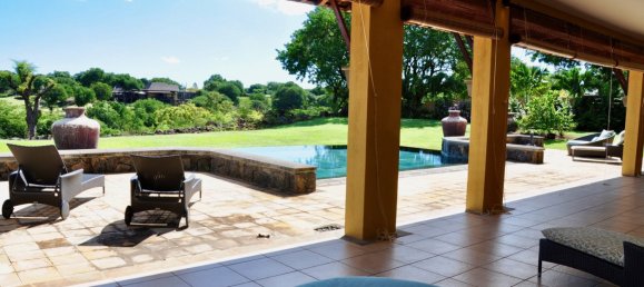 4 bedrooms Villa in Tamarin, Mauritius No. 233 10