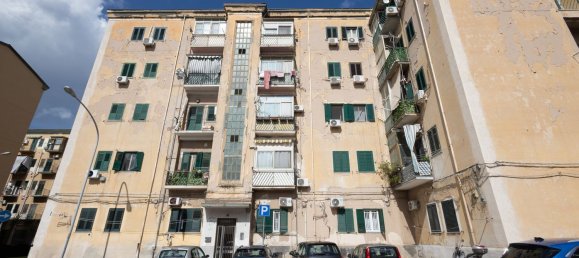 3 rooms Apartment in Palermo, Italy No. 303095 18
