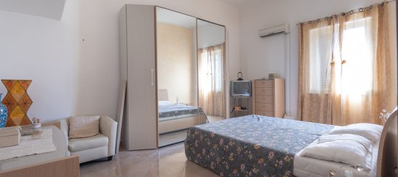 3 rooms Apartment in Palermo, Italy No. 303095 9