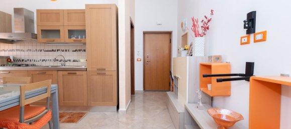 3 rooms Apartment in Palermo, Italy No. 303095 4