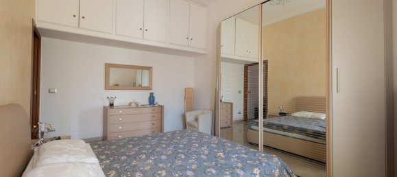 3 rooms Apartment in Palermo, Italy No. 303095 8