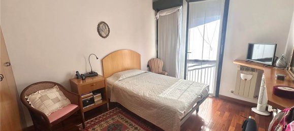 Apartamento de 3 dormitorios en Erba, Italy No. 330109 13