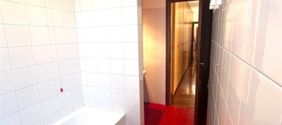 Apartamento de 3 dormitorios en Erba, Italy No. 330109 18