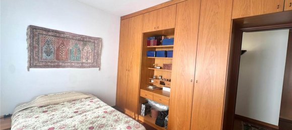 Apartamento de 3 dormitorios en Erba, Italy No. 330109 15