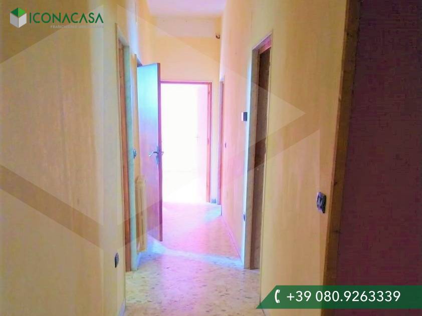 Apartamento de 4 habitaciónes en Casamassima, Italy No. 22183