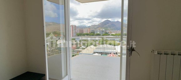 Квартира с 2 спальнями в Палермо, Италия № 360265 9