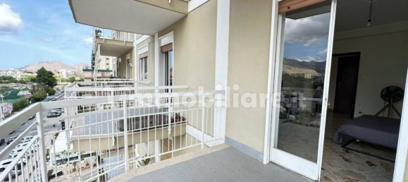 Квартира с 2 спальнями в Палермо, Италия № 360265 7