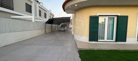 3 bedrooms House in Seixal, Portugal No. 20295 5