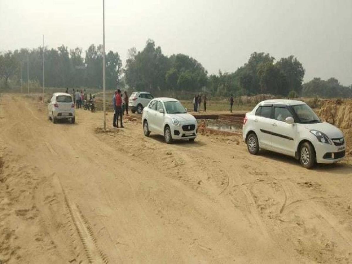  Land in Lucknow, India No. 37372