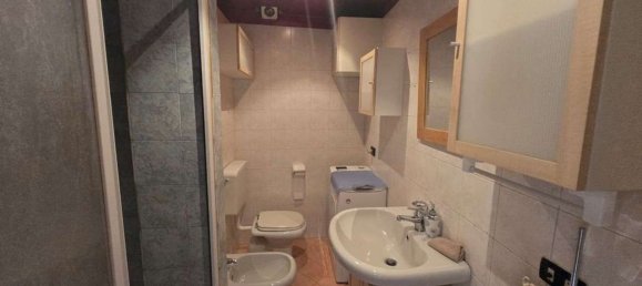 2 bedrooms Apartment in Castelletto sopra Ticino, Italy No. 339578 8