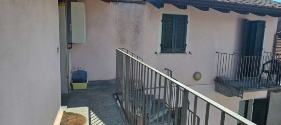 2 bedrooms Apartment in Castelletto sopra Ticino, Italy No. 339578 11