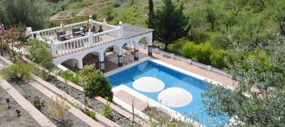 8 bedrooms House in Canillas de Aceituno, Spain No. 41542 4