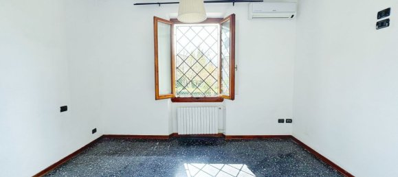 3 rooms House in Poggio a Caiano, Italy No. 45969 28