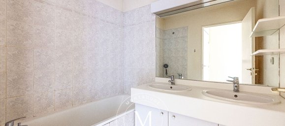 1 bedroom Apartment in Montrouge, France No. 299575 11