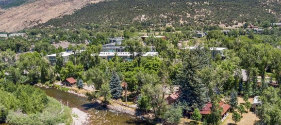 4 bedrooms Commercial property in Basalt, USA No. 92 26