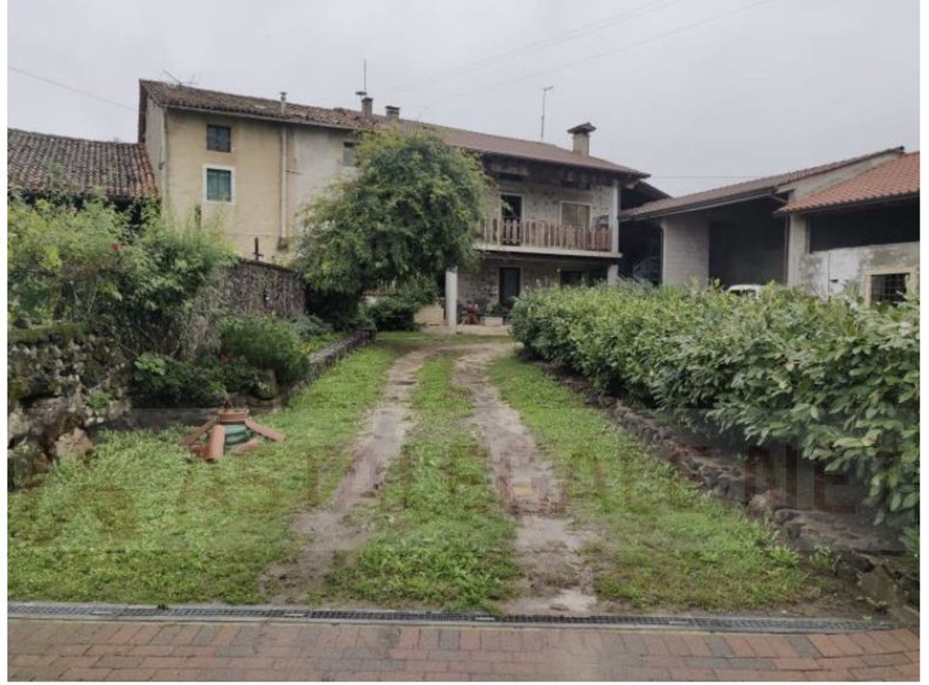 2غرفة منزل في Brogliano, Italy رقم 296436