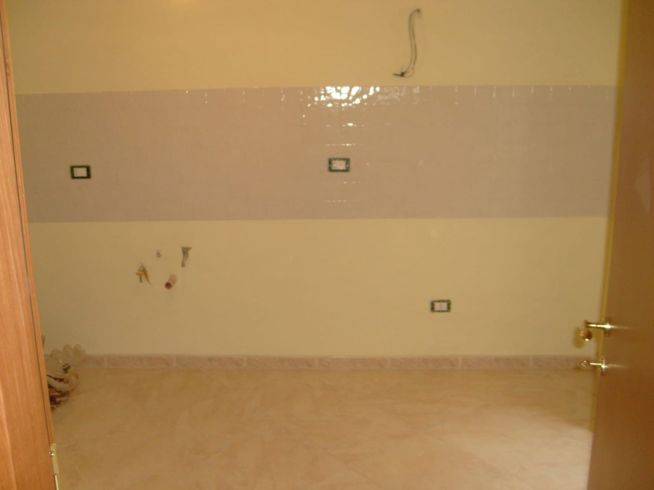 Квартира с 6 комнатами в Термини Имерезе, Италия № 255778