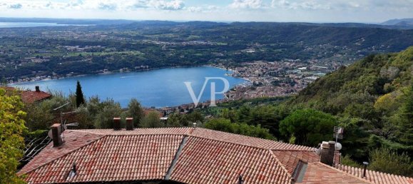 11 rooms Villa in Salò, Italy No. 30069 2