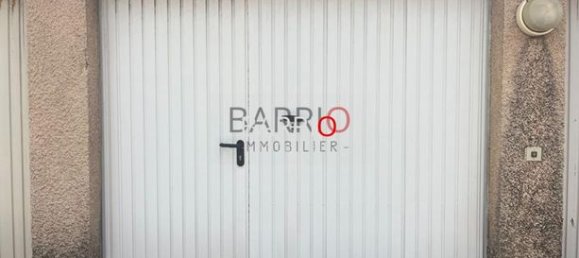  Parking in Saint-Cyprien, France No. 313995 3