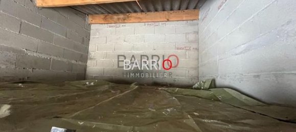  Parking in Saint-Cyprien, France No. 313995 2