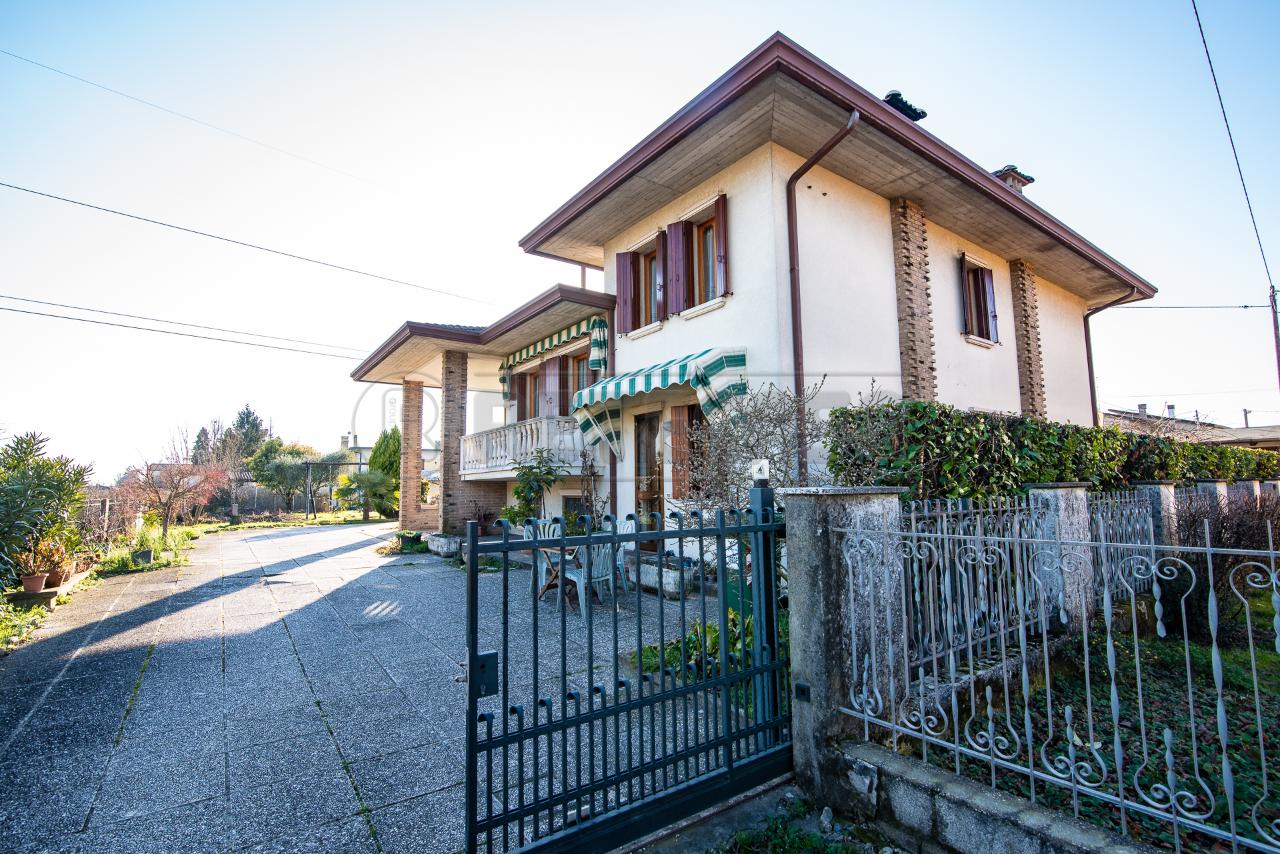 10غرفة منزل في Pianiga, Italy رقم 9191