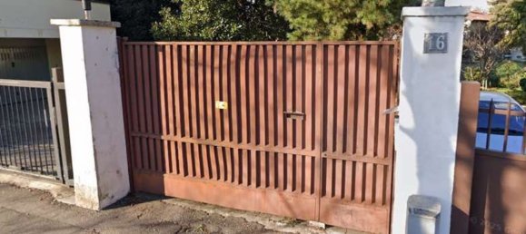 5 rooms Apartment in Milan, Italy No. 268708 9