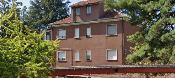 5 rooms Apartment in Milan, Italy No. 268708 2