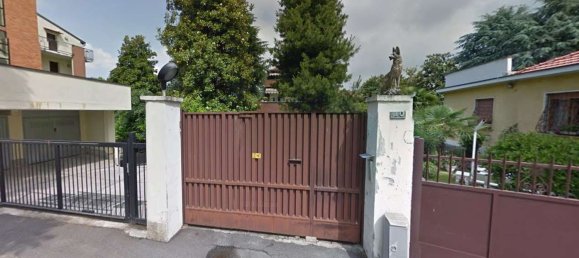 5 rooms Apartment in Milan, Italy No. 268708 5