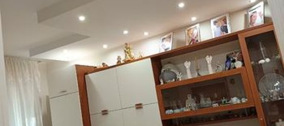 4 rooms Apartment in Benevento, Italy No. 267825 3