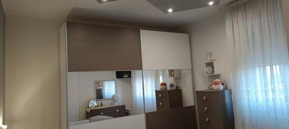 4 rooms Apartment in Benevento, Italy No. 267825 2