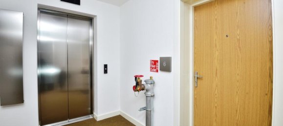 2 Schlafzimmer Wohnung in Watford, United Kingdom, Nr. 6803 3