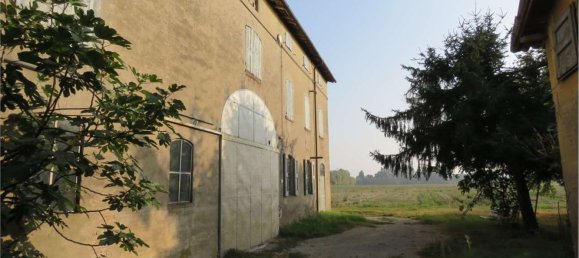 10 rooms House in Carpi, Italy No. 74270 7