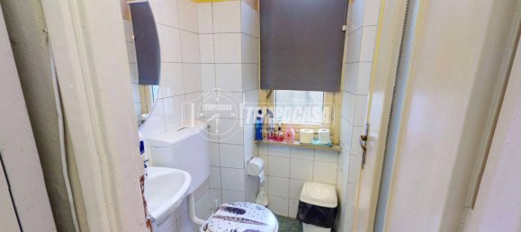 2 rooms Commercial property in Turin, Italy No. 274829 9