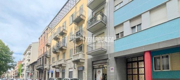 2 rooms Commercial property in Turin, Italy No. 274829 12