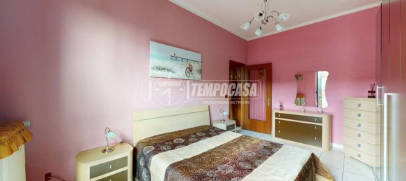 1 bedroom Apartment in Turin, Italy No. 349857 8