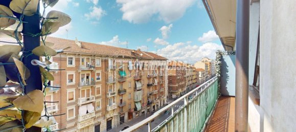 1 bedroom Apartment in Turin, Italy No. 349857 10