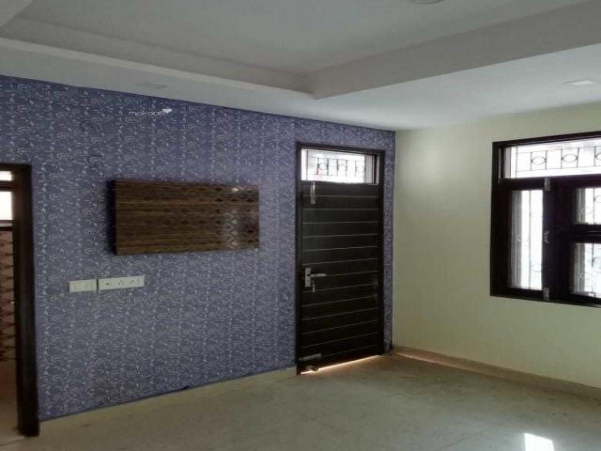 Studio in Noida, India No. 16237
