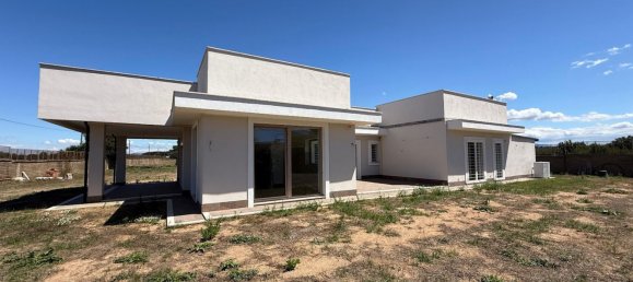 4-salle Villa à Nettuno, Italy No. 261475 5