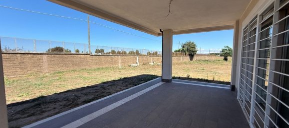 4-salle Villa à Nettuno, Italy No. 261475 3