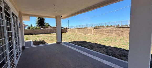 4-salle Villa à Nettuno, Italy No. 261475 9