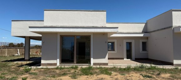 4-salle Villa à Nettuno, Italy No. 261475 2