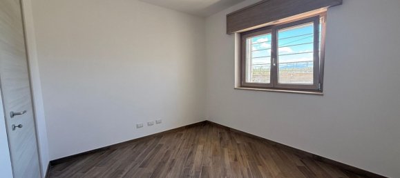 4-salle Villa à Nettuno, Italy No. 261475 10