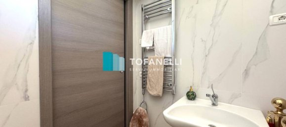 2-Zimmer Gewerbliche Immobilie in Cologne, Italy, Nr. 302216 7