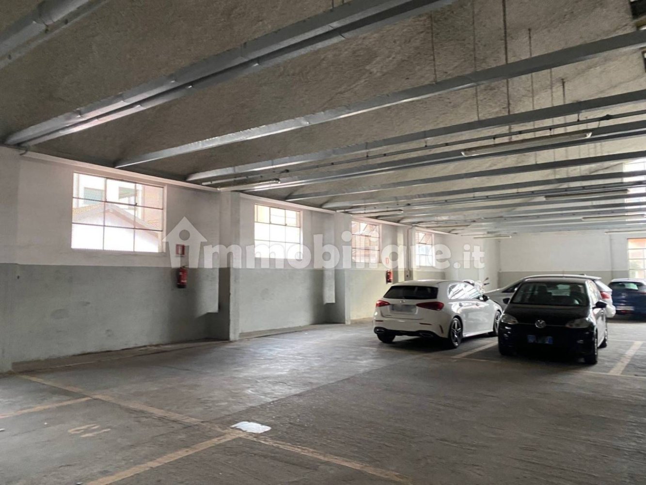 1غرفة مستودع في Como, Italy رقم 360761