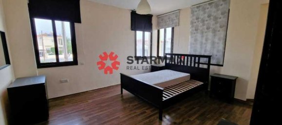 Propiedad comercial de 5 dormitorios en Aradippou, Cyprus No. 80795 11