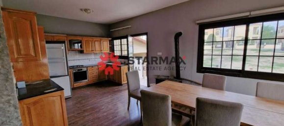 Propiedad comercial de 5 dormitorios en Aradippou, Cyprus No. 80795 4