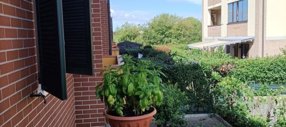 5 bedrooms House in Castelnovo di Sotto, Italy No. 325568 42